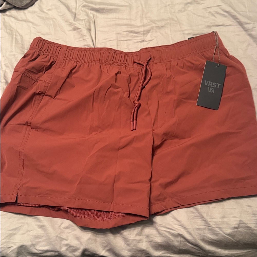 VRST Men's Rust Everyday Shorts